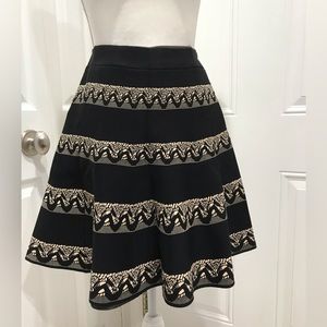 ❤️BCBG MAXAZRIA Women’s Jacquard Printed A-line Skirt, size S
